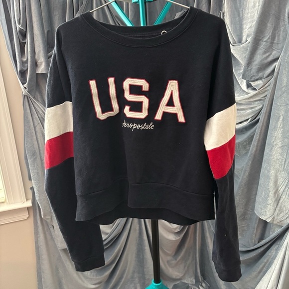 Aeropostale Tops - Aeropostale Blue and Red Boxy Crop Sweatshirt